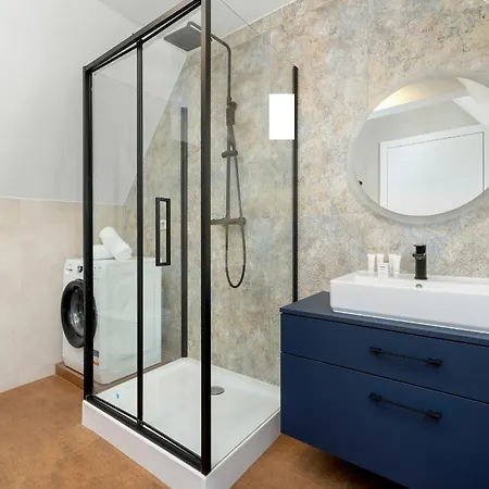 Gran & Marina Podzamcze By Renters * Estetino