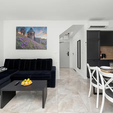 Gran & Marina Podzamcze By Renters Apartamento Estetino