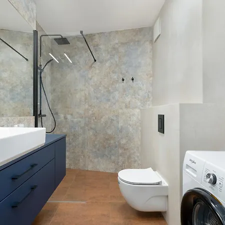 Gran & Marina Podzamcze By Renters Estetino